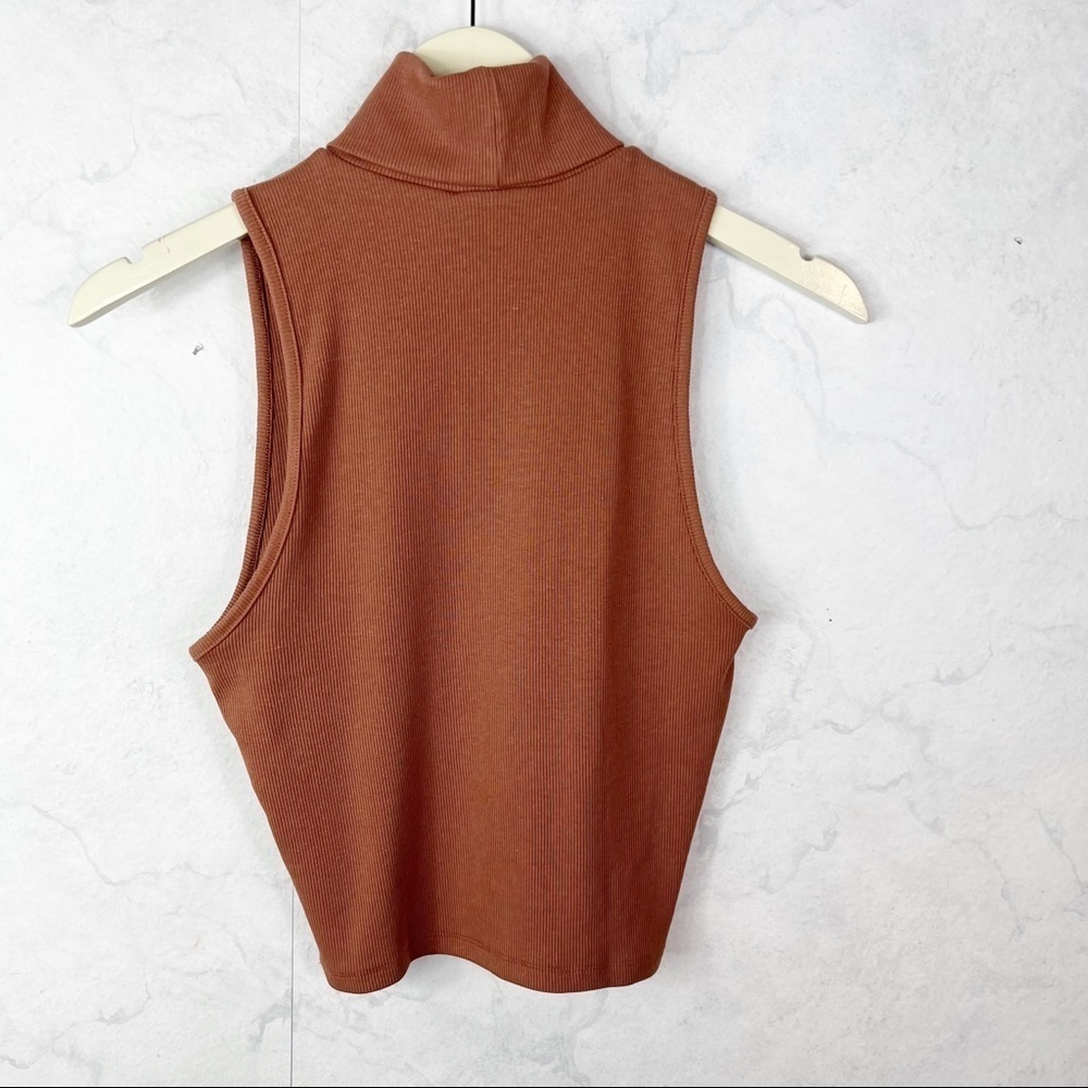 [Zara] Ribbed Turtleneck Top - Picture 2 of 5